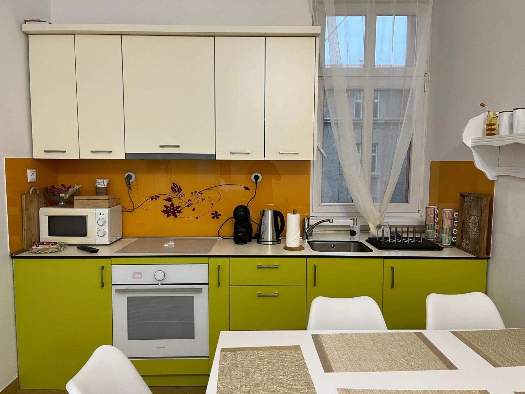 Main Street Retreat Apartment With Free Parking سراييفو المظهر الخارجي الصورة