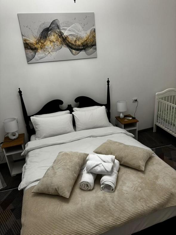 Main Street Retreat Apartment With Free Parking سراييفو المظهر الخارجي الصورة